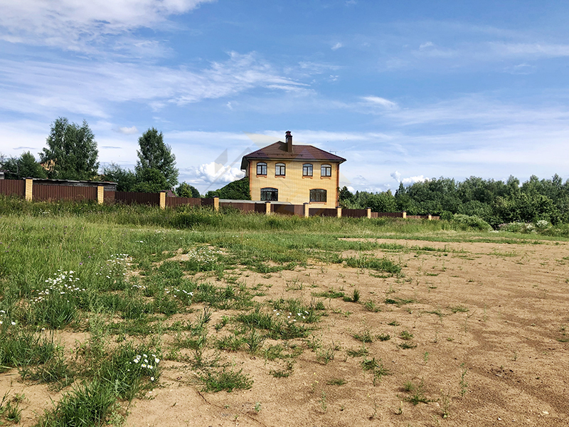 Земельный участок 10 соток. Дмитровский городской округ, деревня Новинки. КварталСити